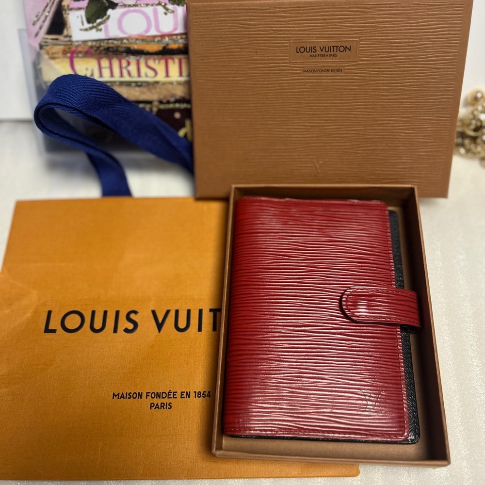 LV Red Epi Agenda Louis Vuitton Agenda Planner notebook Vuitton Gift Bag & Box